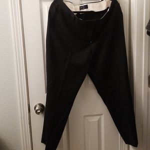 Plus size. Gap Slim leg, ankle crop pant.